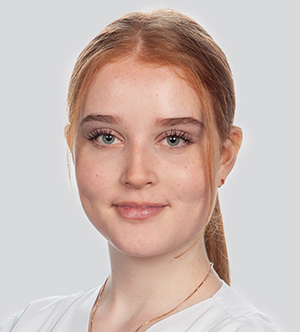  Ayla Abazi